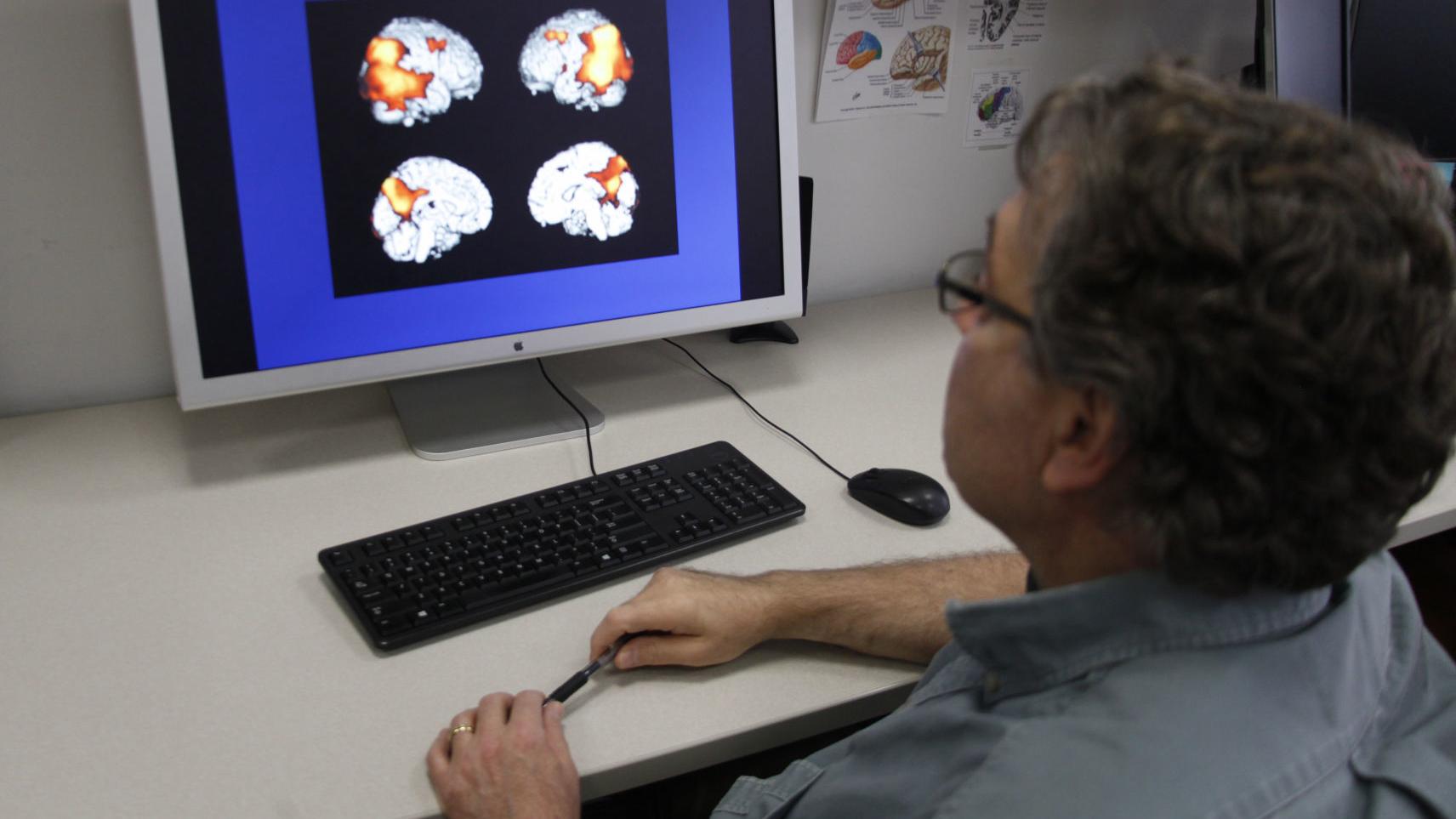 Arizona Alzheimer's Disease Center awarded $3.7 million grant to slow, halt disease